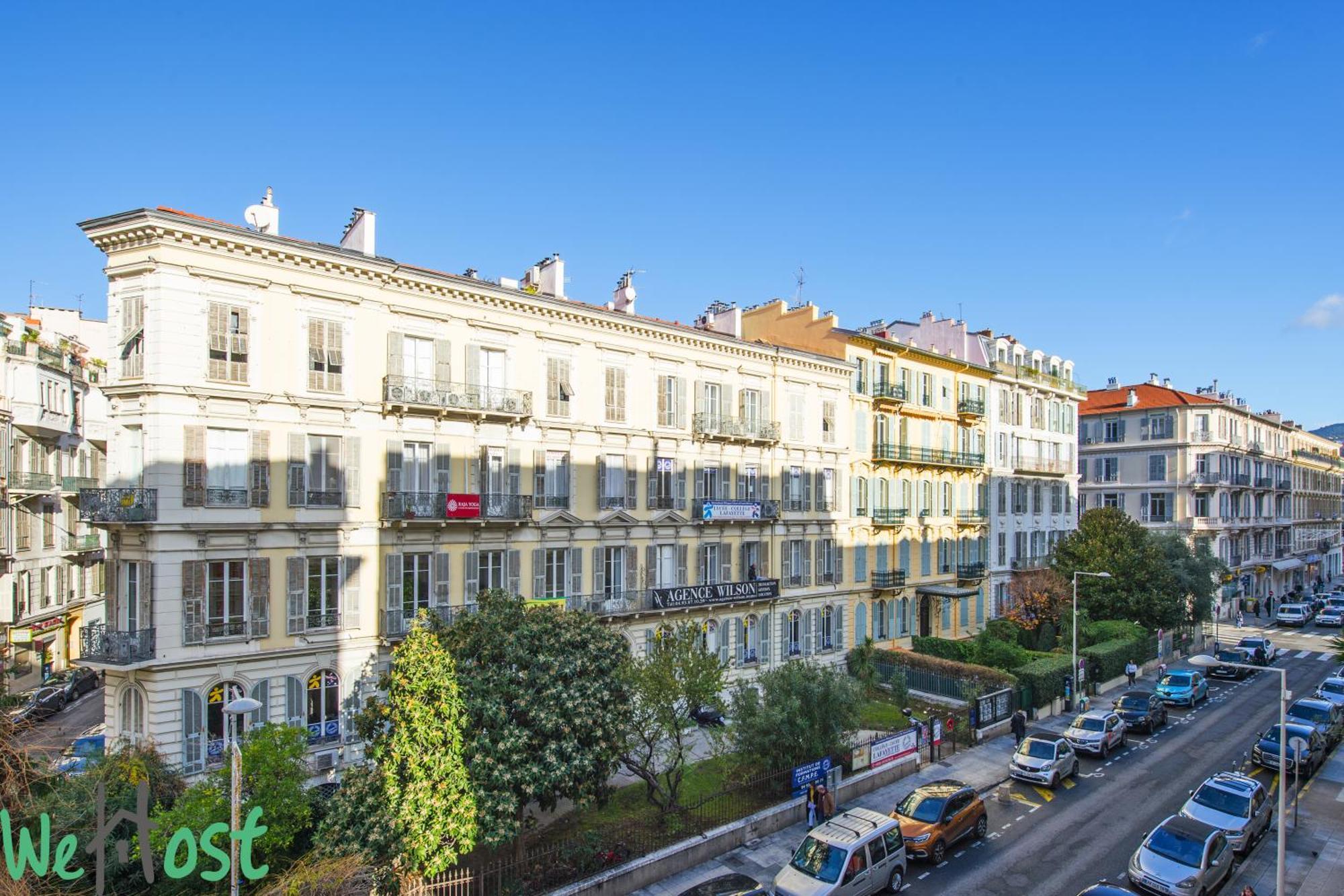 Contemporain Centre Et Plages Nizza